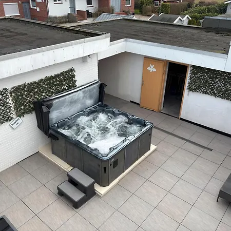 Traumhafte 4 Zi Am Appartement *