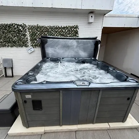 Apartament Traumhafte 4 Zi Am *