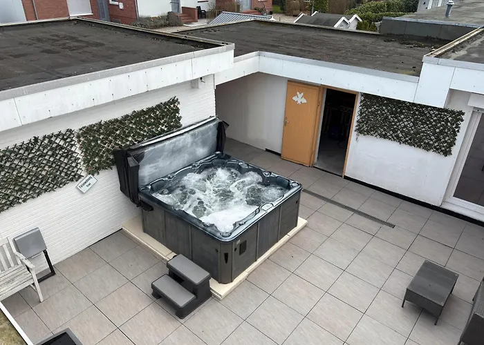 Traumhafte 4 Zi Am דירה *